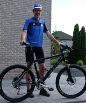  ?? FOTO RR ?? Gerd Simons heeft dankzij de coronacris­is zijn fiets herontdekt.