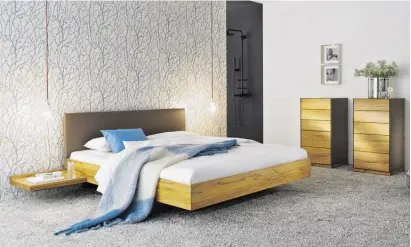  ?? BI L D: T EAM 7 ?? Bett Riletto, erhältlich mit Kopfhaupt und Bettseiten in Holz oder Leder (div. Farben).