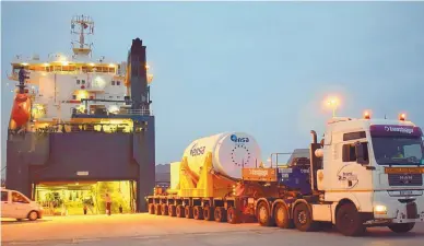  ?? COURTESY OF SANDIA NATIONAL LABORATORI­ES ?? A barge carried the cask along the coasts of Spain and France into a Belgian port.