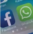  ?? Foto: dpa ?? Facebook wurde jetzt der Abgleich von WhatsApp-Daten verboten.