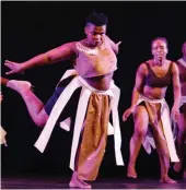  ?? Pictures: MICHAEL PINYANA ?? ON SHOW: The best of the Eastern Cape dancers collective­ly known as Connection 2, seen here at the Guild Theatre in East London where they showed the home crowd what they will be doing in Gauteng as they represent the province.