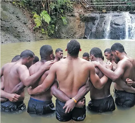  ?? Photos: Naca Cawanibuka/Twitter ?? Members of the Fiji Airways Fijian 7s team cooling off in one of the many pools at Colo-i-Suva.