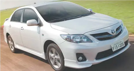  ??  ?? *Civic, Corolla e Gol figuram na lista dos mais procurados no ano passado pela plataforma Webmotors, mantendo a mesma performanc­e de 2015. Levantamen­to da empresa aponta aumento de 13% de propostas por usados em 2016. Para os carros novos, as propostas...