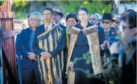  ?? Photos / Mike Scott ?? Jacinda Ardern and her party are welcomed on to the Te Kuiti marae (right) where she delivered an apology to Ngā ti Maniapoto.