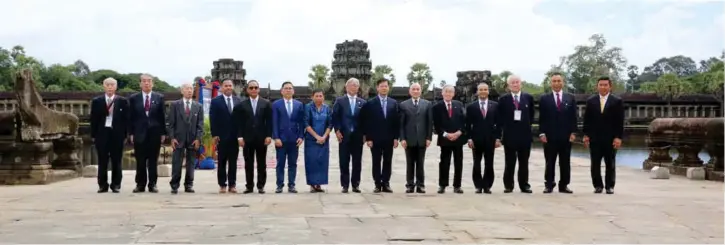  ?? SOPHIA UNIVERSITY ?? The Angkor Wat Western Causeway Constructi­on Completion Ceremony.