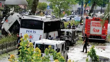  ??  ?? Erneut wurde die türkische Metropole Istanbul das Ziel eines verheerend­en Terroransc­hlags