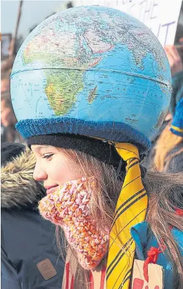  ?? EFE/ FELIPE TRUEBA ?? En Berlín se les exigió a los políticos del mundo medidas contra cambio climático