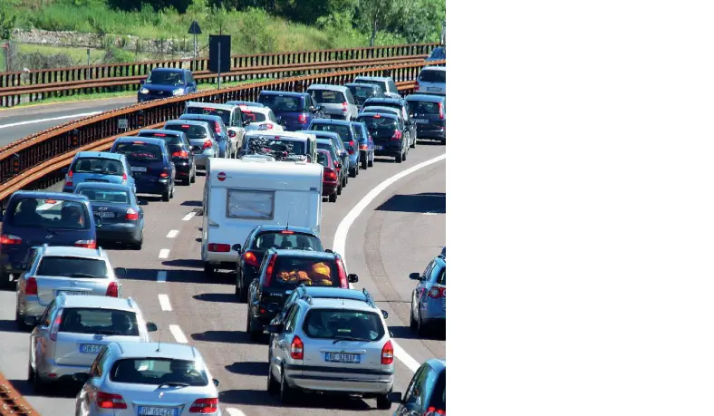  ??  ?? Strategica
Un tratto dell’Autostrada del Brennero che unisce Campogalli­ano con il passo del Brennero