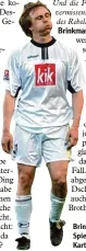  ?? Foto: dpa ?? Brinkmann 2003 als Bielefeld Spieler, nachdem er eine Rote Karte bekommen hat.