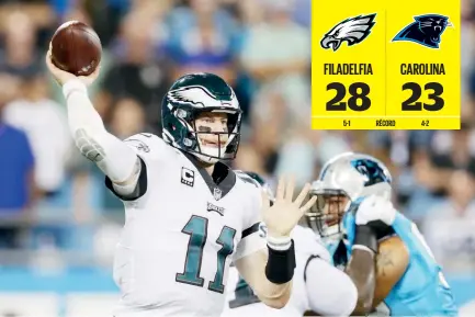  ??  ?? Carson Wentz tuvo otra sólida actuación y completó pases con ocho distintos receptores.