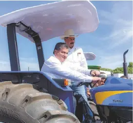  ?? CORTESÍA ?? Se entregaron 29 tractores agrícolas para personas de San Pedro y FIM.