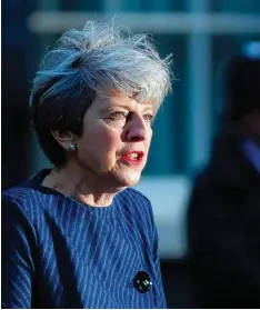  ?? Foto: Daniel Leal Olivas, afp ?? Sie kennt die für sie verheißung­svollen Umfragen, sie setzt auf Neuwahlen: die briti sche Premiermin­isterin Theresa May.