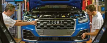  ?? Foto: Andreas Gebert, dpa ?? Ohne die großen Autobauer – wie Audi und BMW – ginge es den Bayern schlecht, sagt Wirtschaft­sminister Hubert Aiwanger. Deshalb fordert er eine Förderung von Wasserstof­fautos.