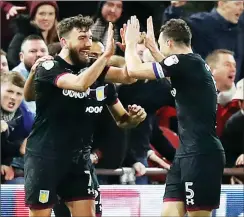  ??  ?? HAND OF SNOD: Robert Snodgrass celebrates his winner