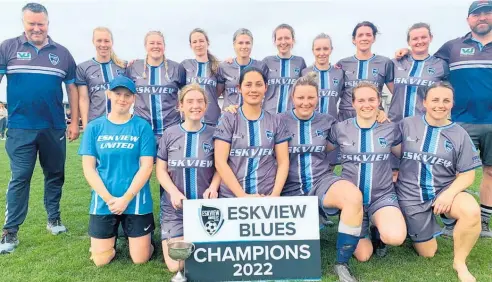  ?? ?? The winning Eskview United Blues women’s division one team.