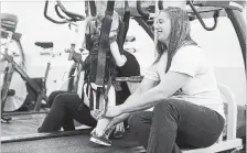  ?? JASON FRANSON THE CANADIAN PRESS ?? Neuro exercise specialist and co-founder of ReYu, Nancy Morrow, works with Evelyn Moore on the treadmill.