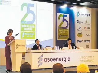  ?? CORTESÍA ?? La presidente de Asoenergía, María Luisa Chiappe, durante su intervenci­ón en el foro del gremio.