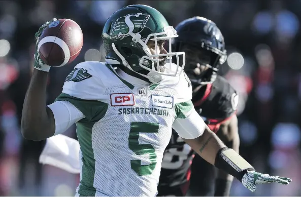  ?? JUSTIN TANG/THE CANADIAN PRESS ?? Quarterbac­k Kevin Glenn is one of many players who are 30 or older who are excelling for the Saskatchew­an Roughrider­s.