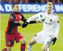  ?? DAVE ABEL ?? Toronto FC’s Sebastian Giovinco, left, and teammate Jozy Altidore have been a dynamic duo for a consistent­ly productive offence.