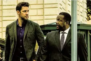  ?? AMAZON PRIME VIDEO ?? John Krasinski (left) and Wendell Pierce in the third season of “Jack Ryan.”