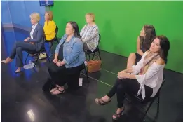  ?? GREG SORBER/JOURNAL ?? Family members and supporters of the candidates sit in the KOAT Channel 7 studio on Sunday observing the live broadcast gubernator­ial debate. From left: Jackie Apodaca, Clara Apodaca, Erin Grisham, Debbie Armstrong, Alexandra Cervantes and Jennifer...