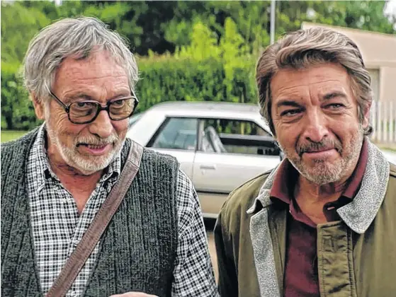  ??  ?? Grandes protagonis­tas. Luis Brandoni y Ricardo Darín intepretan a dos personajes centrales. En la otra foto, el director Sebastián Borensztei­n.