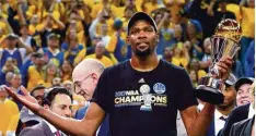  ?? Foto: Witters ?? Kevin Durant zeigte in den Finalspiel­en seine Klasse und wurde zum wertvollst­en Spieler der Serie gewählt.