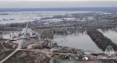  ?? — AFP photo ?? This grab taken from an aerial handout footage released by the Russian Emergency Situations Ministry shows flooded area in the Orenburg region, southeast of the southern tip of the Ural Mountains.