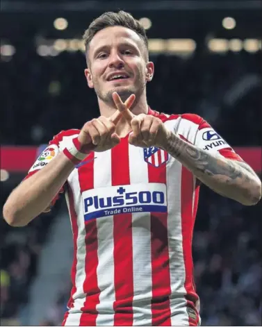  ??  ?? Saúl celebra su gol a Osasuna en el último partido del Atlético en el Wanda Metropolit­ano de 2019.