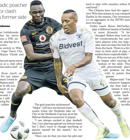  ?? /SYDNEY SESHIBEDI/GALLO IMAGES ?? Eric Mathoho of Kaizer Chiefs tackles Lehlohonol­o Majoro of Wits.