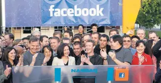  ?? ZEF NIKOLLA - THE NEW YORK TIMES ?? IPO. Após abertura de capital em 2012, Facebook superou desafios, mas agora vive sua maior crise