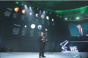  ?? PROVIDED TO CHINA DAILY ?? Pete Worden, executive director of the Breakthrou­gh Starshot program, delivering an address at the Tencent We Summit in Beijing on Sunday. The program was made for space exploratio­n by sending laser beam-propelled nanocrafts to outer space.