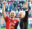  ?? Foto: Wagner ?? Schon wieder Meister – Arjen Robben (li.) und Jupp Heynckes.