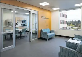  ??  ?? The Auxiliary to BC Children’s Hospital Parent Lounge offers a dedicated space of respite to connect with other parents (above)
One of the private rooms in the Hudson Family Pediatric Intensive Care Unit with space for family to sleep next to their...