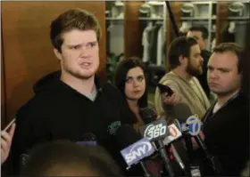  ?? SETH WENIG - THE ASSOCIATED PRESS ?? New York Jets quarterbac­k Sam Darnold talks to reporters in the locker room in Florham Park, N.J., Monday, Dec. 31, 2018. The search for a new coach has begun for the New York Jets.