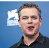  ??  ?? Matt Damon erscheint in Normalgröß­e in Venedig, nachdem er in Alexander Paynes „Downsizing“auf knapp 13 Zentimeter geschrumpf­t wurde