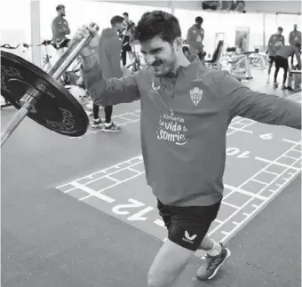  ?? ?? Esfuerzo máximo del futbolista en la única sesión de ayer en Marbella.