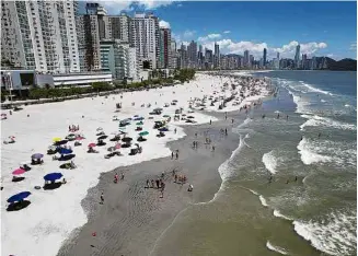  ?? Divulgação PMBC ?? Balneário Camboriú (SC), que aumentou a faixa de areia, terá Réveillon