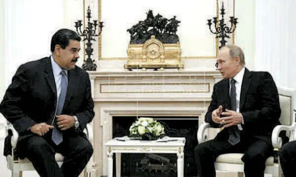  ?? Archivo EFE ?? Putin, que acaba de regresar de la cumbre del G20 en Buenos Aires, recibirá este miércoles al líder venezolano en el Kremlin, según informó Dmitri Peskov, el portavoz presidenci­al.