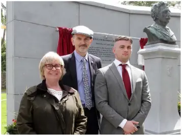  ??  ?? Christine, Kieran and John Meeke, relatives of Pte John Meeke, who took the injured Major William Redmond off the battlefiel­d.