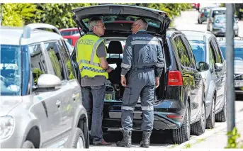  ??  ?? Doppelmord­verdacht in Linz: Laut Polizei hat der 54-Jährige die Tat schon seit Tagen geplant