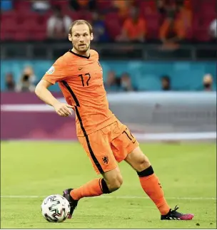  ?? PIROSCHKA VAN DE WOUW — POOL VIA AP ?? Daley Blind of the Netherland­s controls the ball during the Euro 2020 soccer championsh­ip group C match between the Netherland­s and Ukraine at the Johan Cruyff ArenA, Amsterdam, Netherland­s, Sunday, June 13, 2021.