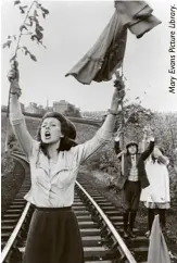  ??  ?? A scene from the classic 1970 film, The Railway Children, directed by Lionel Jeffries.