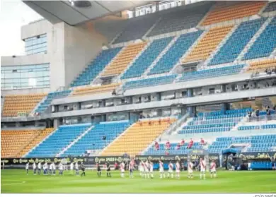  ?? JESÚS MARÍN ?? Imagen del Cádiz-Rayo de la campaña pasada, el primer partido sin público.