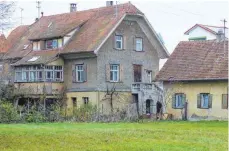  ?? FOTO: STIFTUNG KLOSTER HEILIGKREU­ZTAL ?? Die Sorger-Villa (mit Nebengebäu­de) wird verkauft.