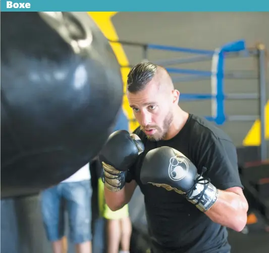  ?? PHOTO D’ARCHIVES ?? David Lemieux, photograph­ié à l’occasion d’un entraîneme­nt médiatique à Montréal le mois dernier, croit qu’il n’aura aucun problème à respecter la limite de poids fixée à 160 lb.