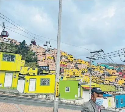  ?? ANDY ROBINSON ?? El Metrocable –conegut com a Petrocable– és el transport que porta fins a Ciudad Bolívar