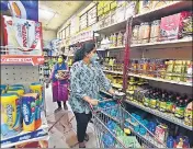  ?? SANJEEV VERMA/HT ARCHIVE ?? Retail inflation in India quickened to 6.95% in March, a 17-month high, according to government data.