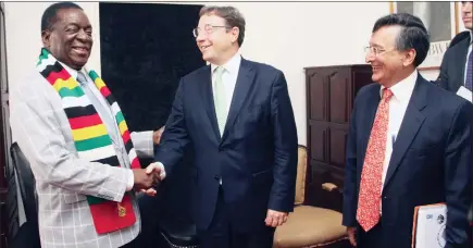  ?? - Picture by Tawanda Mudimu ?? President Emmerson Mnangagwa welcomes the United Nations Developmen­t Programme administra­tor and vice chair of the UN Developmen­t Group Mr Achim Steiner (centre) while UN Resident Coordinato­r and UNDP Resident Representa­tive to Zimbabwe Mr Bishow...