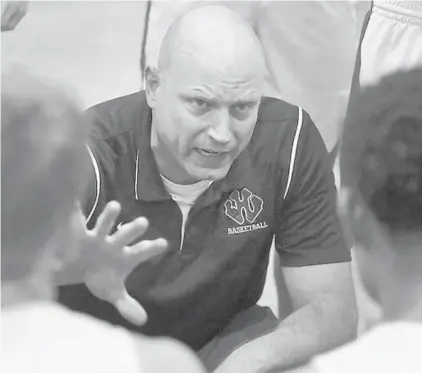  ?? STEPHEN M. DOWELL/ORLANDO SENTINEL FILE PHOTO ?? Lake Highland coach Ben Fratrik guided his team to a 56-37 victory over No. 11 Jones in a 5A-6 semifinal at The First Academy.